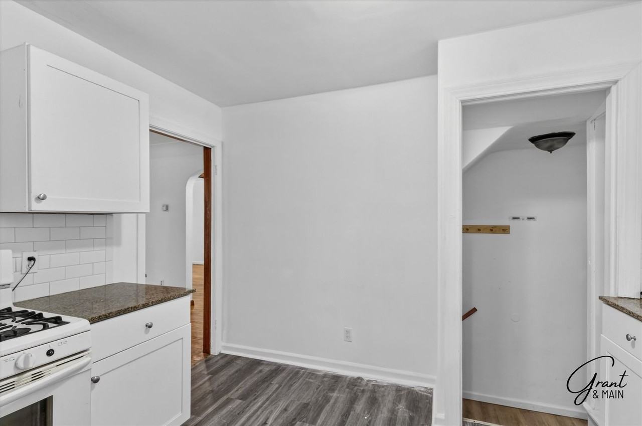11431 Laing St - Photo 6 of 24