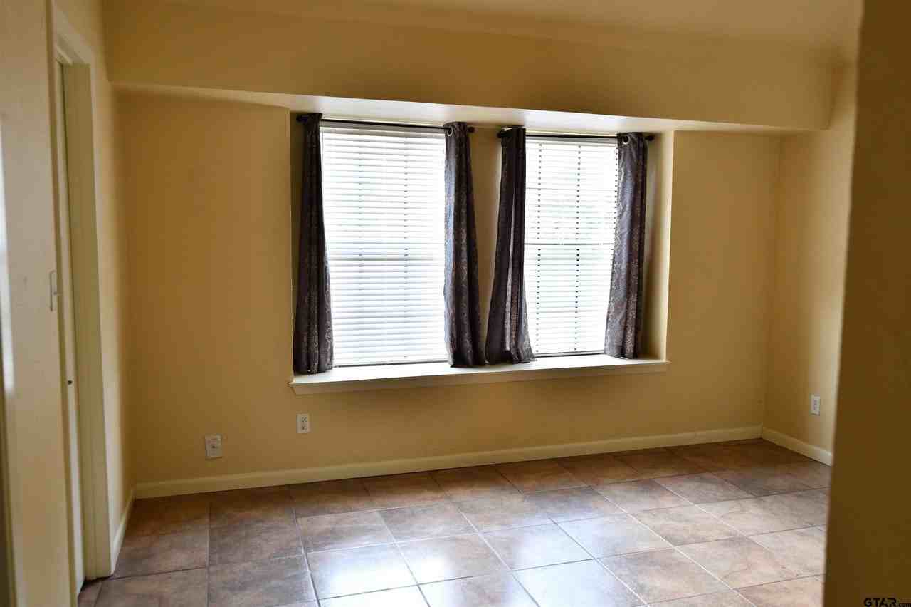 1725 Eaglewood Dr - Photo 7 of 11