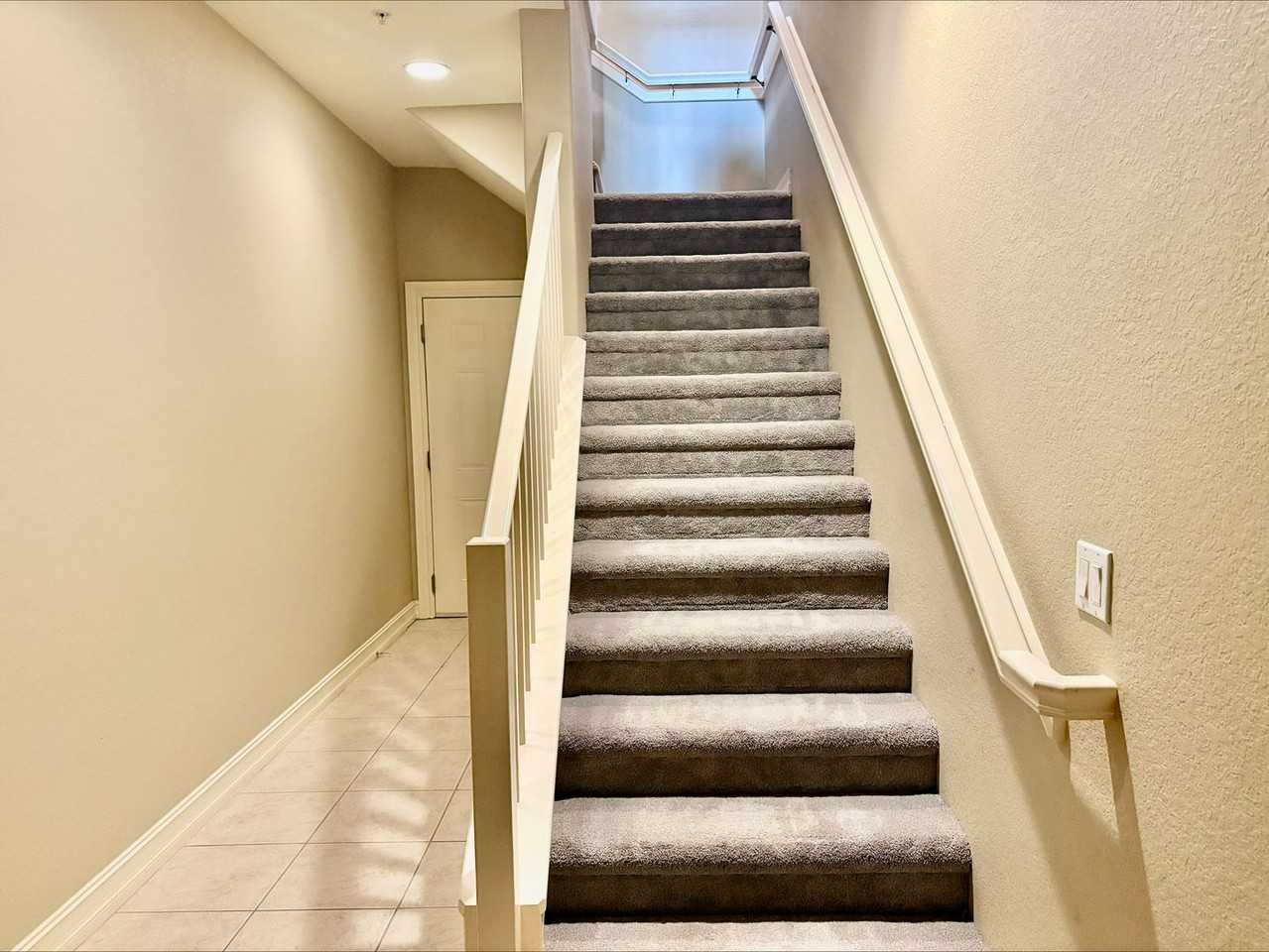 9140 Delano St - Photo 3 of 29
