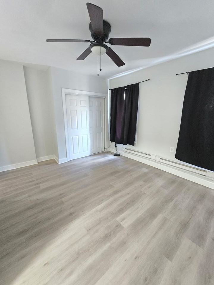 2026 Edgmont Ave - Photo 2 of 10