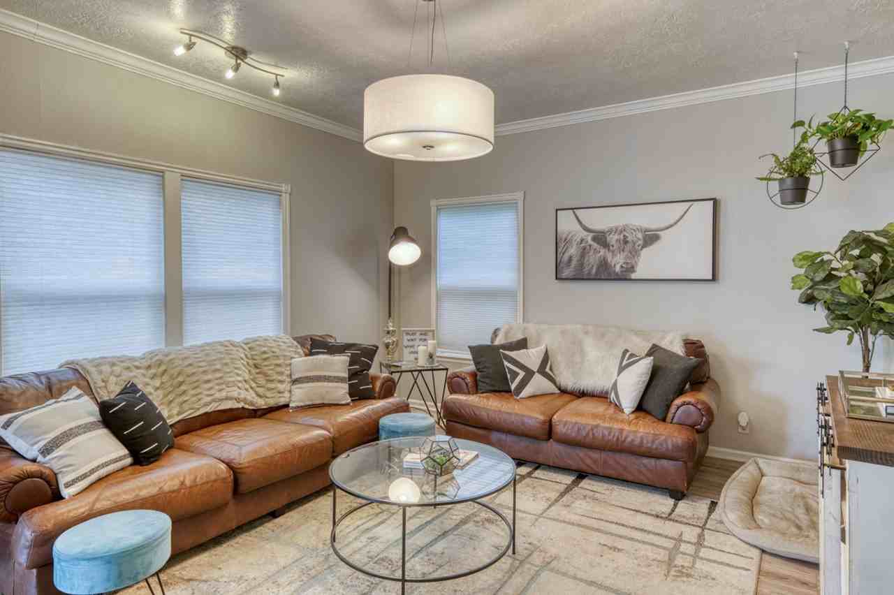 3062 N Firelight Pl - Photo 4 of 27