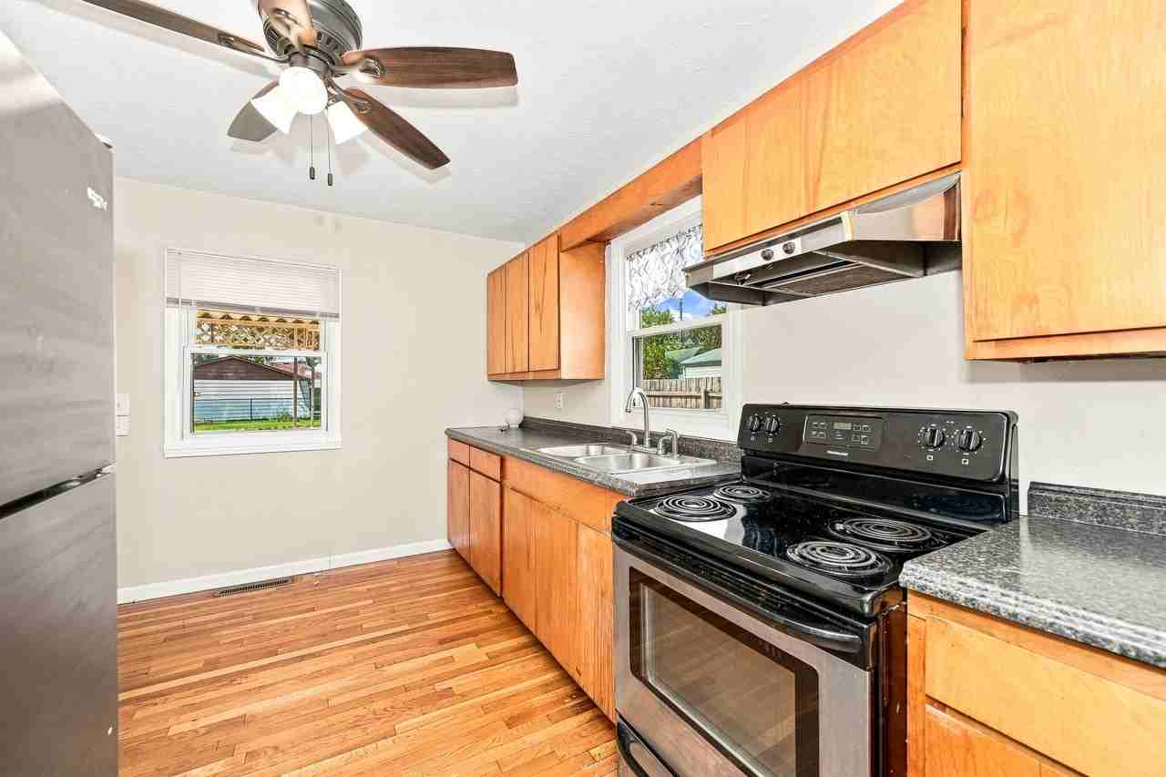 619 Mavor St - Photo 5 of 10