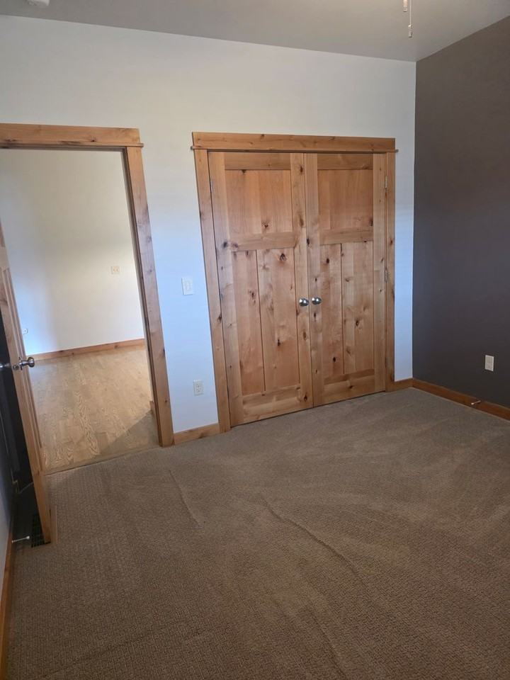 16 Voyager Ln #B - Photo 5 of 18