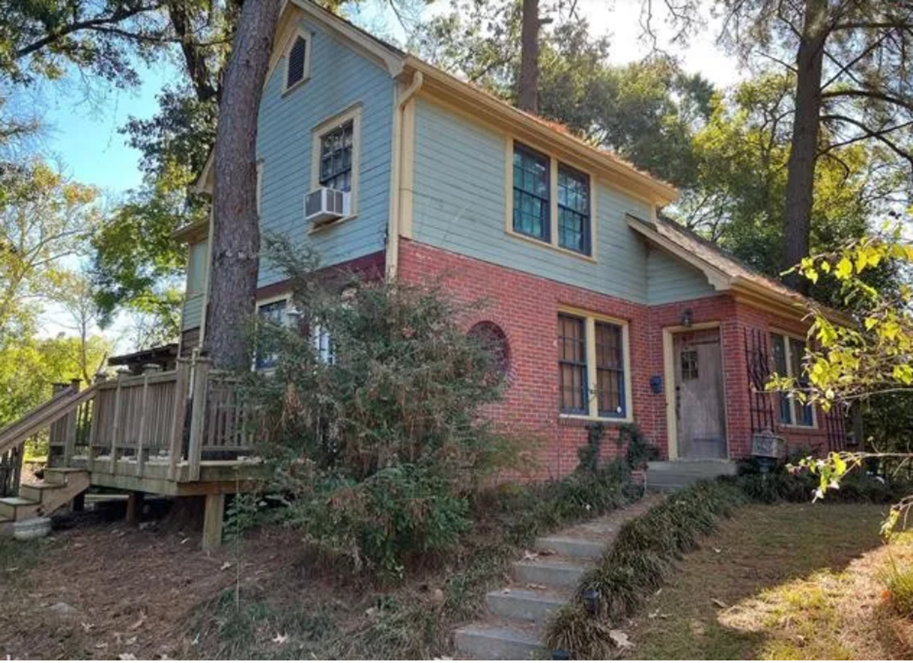 3331 Alexander Ave