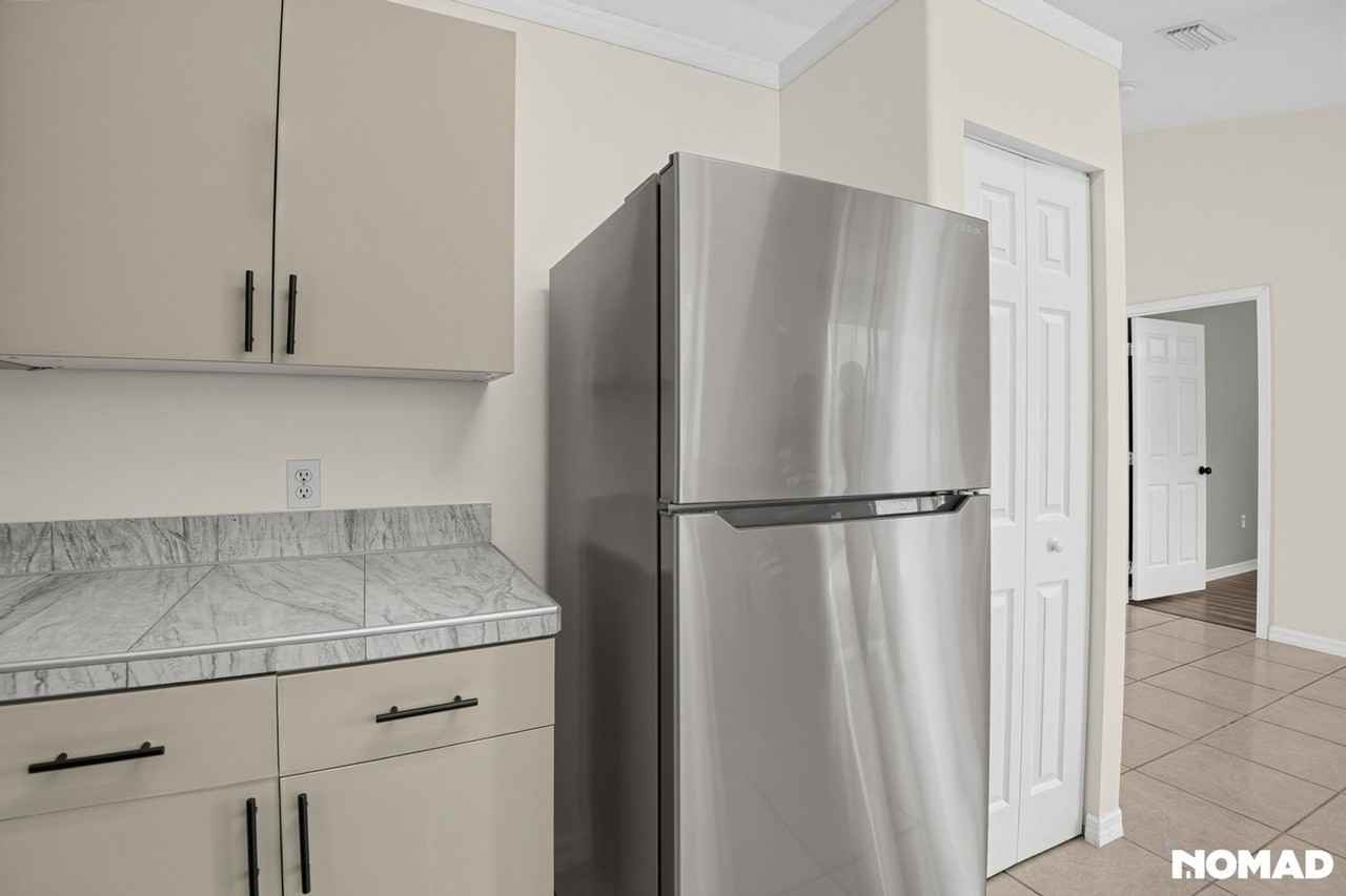 449 Brookedge St Ne - Photo 4 of 32