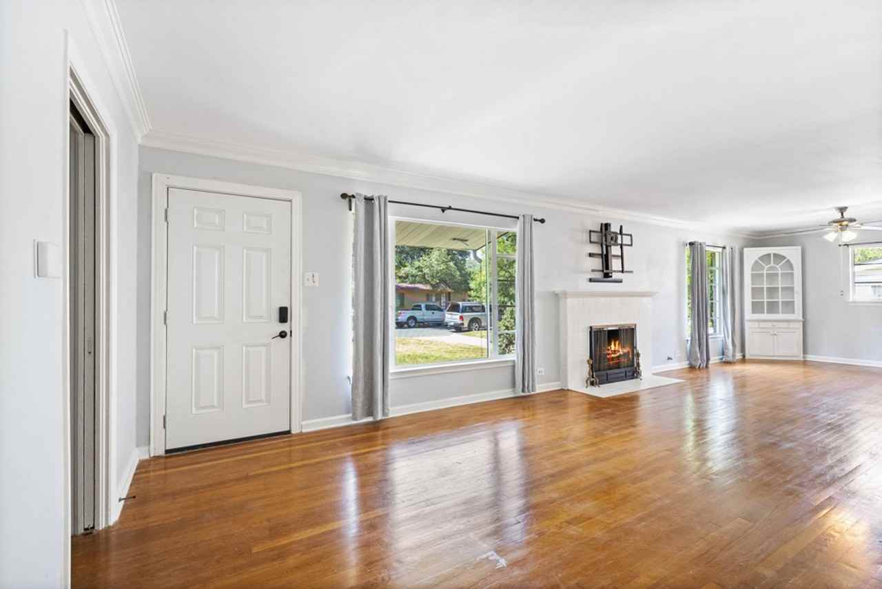163 Cromwell Dr - Photo 3 of 23