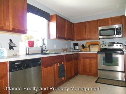 51 Windrose Dr - Photo 2 of 12