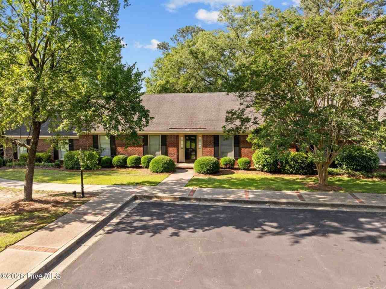 809 Greenbriar Rd - Photo 2 of 22