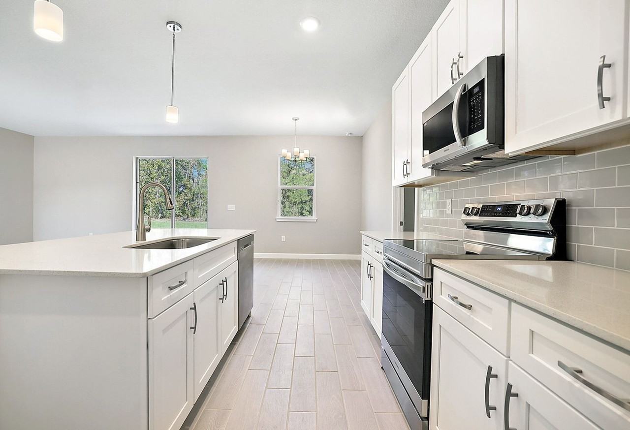 1271 Monument Ave Se - Photo 4 of 12