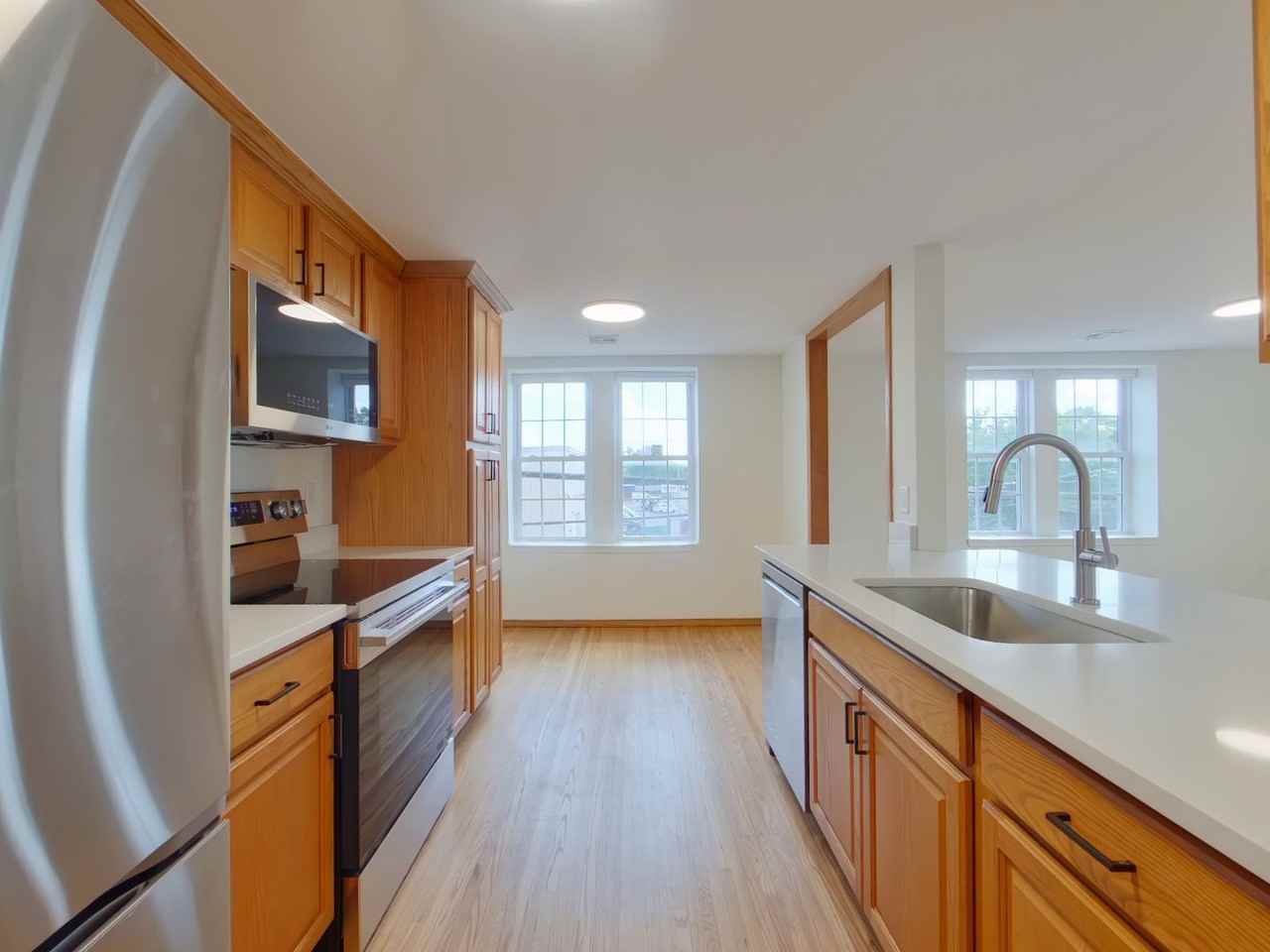 1401 E Douglas Ave #D - Photo 3 of 12