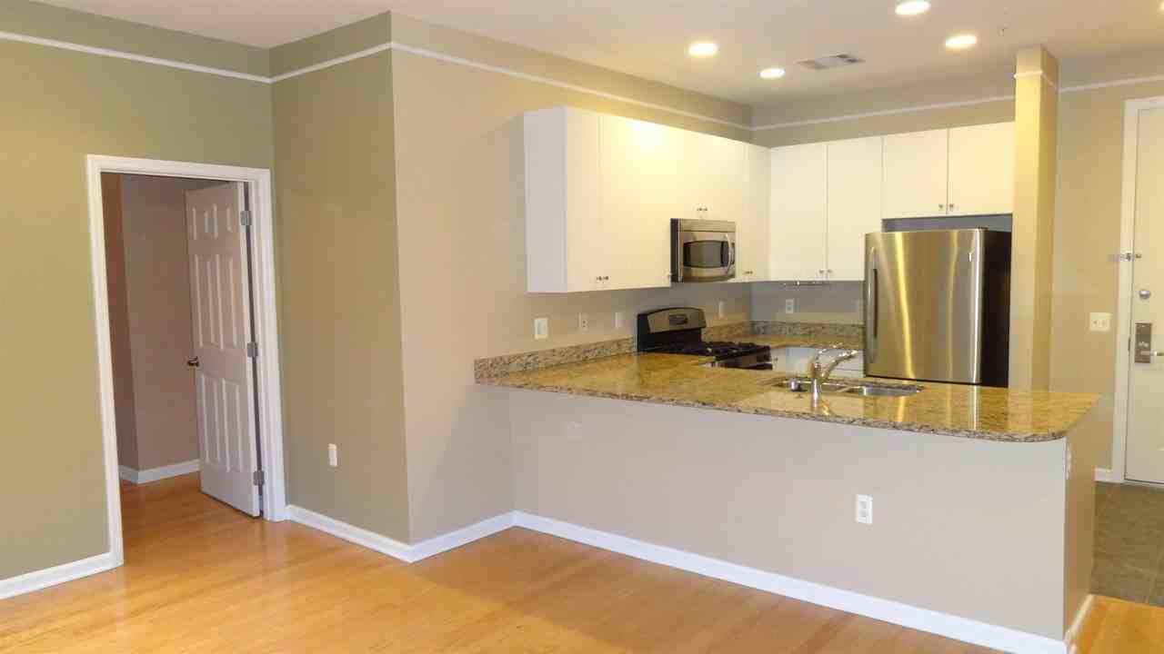 1301 Adams St #501 - Photo 5 of 23