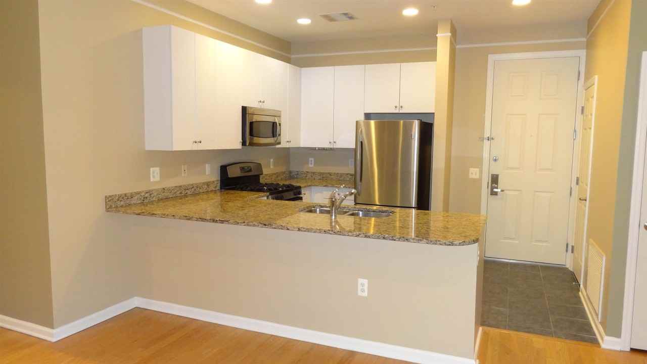 1301 Adams St #501 - Photo 6 of 23