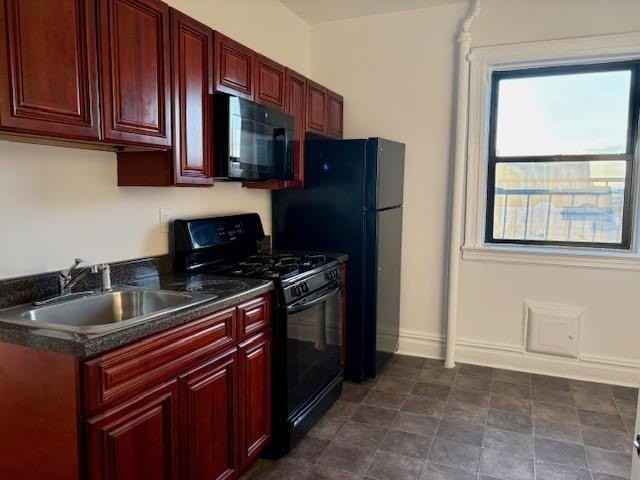 84 W 25th St #C3 - Photo 3 of 11
