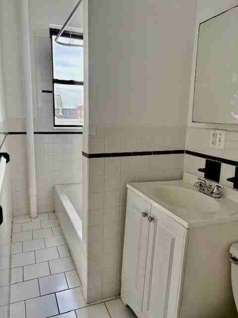 84 W 25th St #C3 - Photo 6 of 11