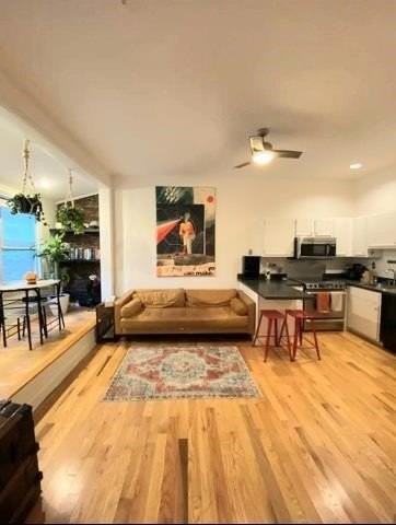 354 1st St #2R - Photo 2 of 9