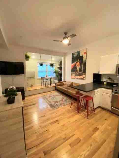 354 1st St #2R - Photo 3 of 9