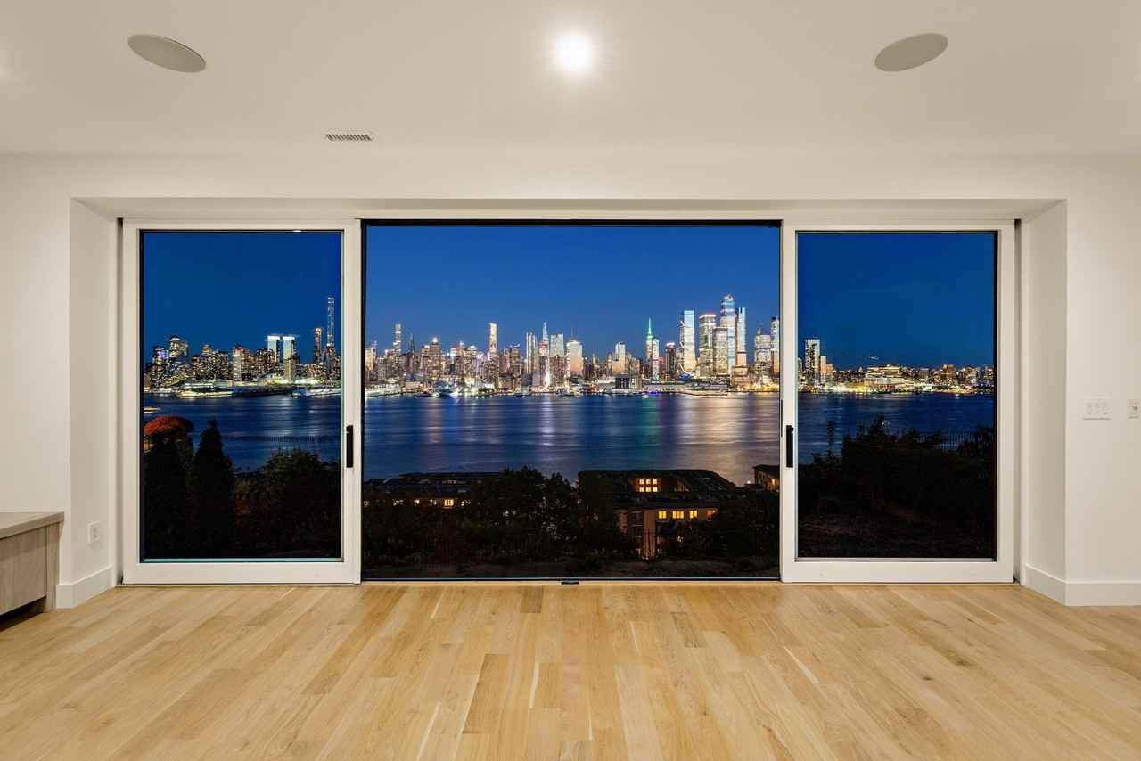 58 King Ave - Photo 5 of 17