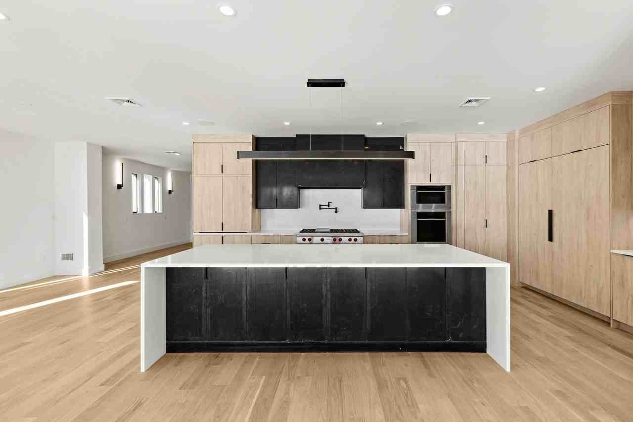 58 King Ave - Photo 7 of 17