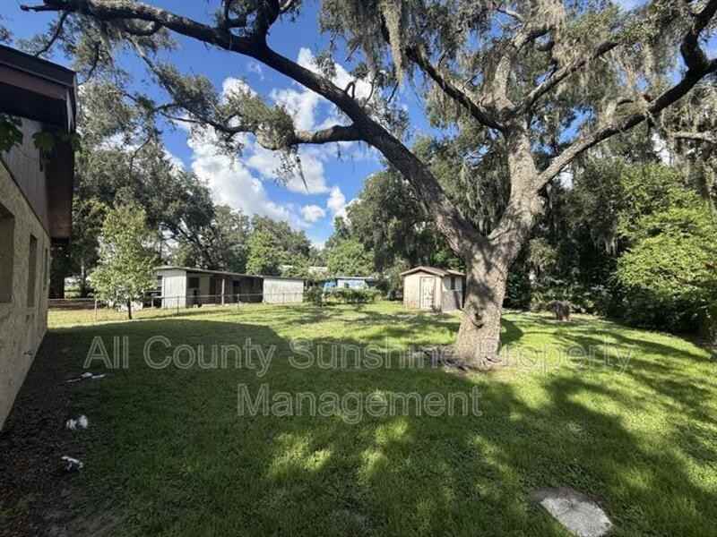 5113 N 45th St - Photo 4 of 12
