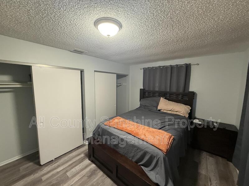 5113 N 45th St - Photo 5 of 12