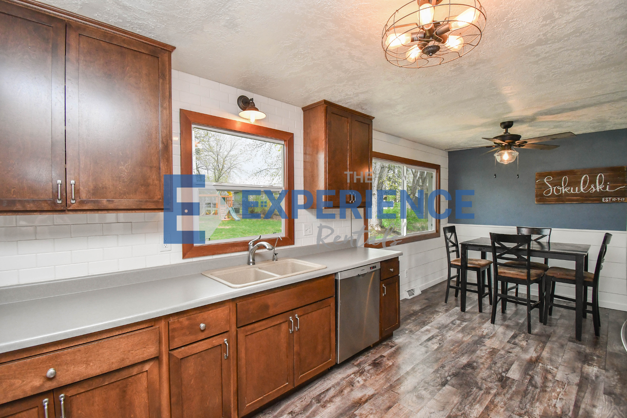 217 N Needles Dr - Photo 4 of 31
