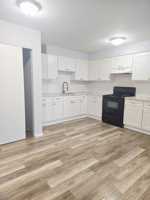 featured image of 925 N 12th St