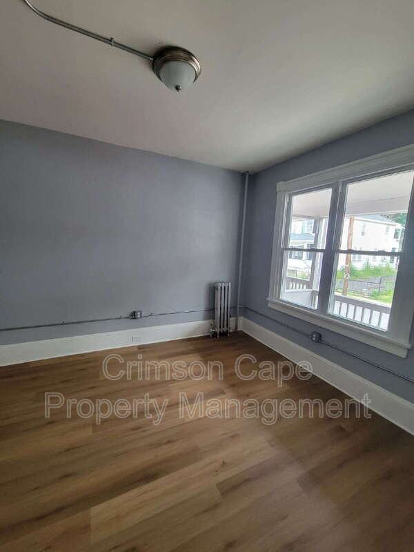 41 Hutson St - Photo 3 of 17