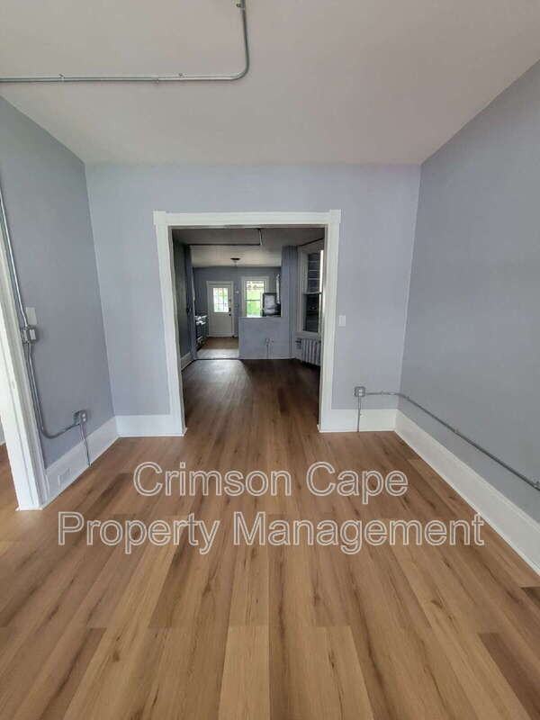 41 Hutson St - Photo 4 of 17