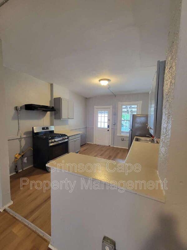 41 Hutson St - Photo 6 of 17