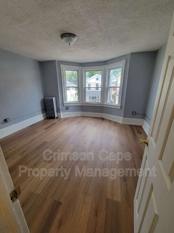41 Hutson St - Photo 5 of 17