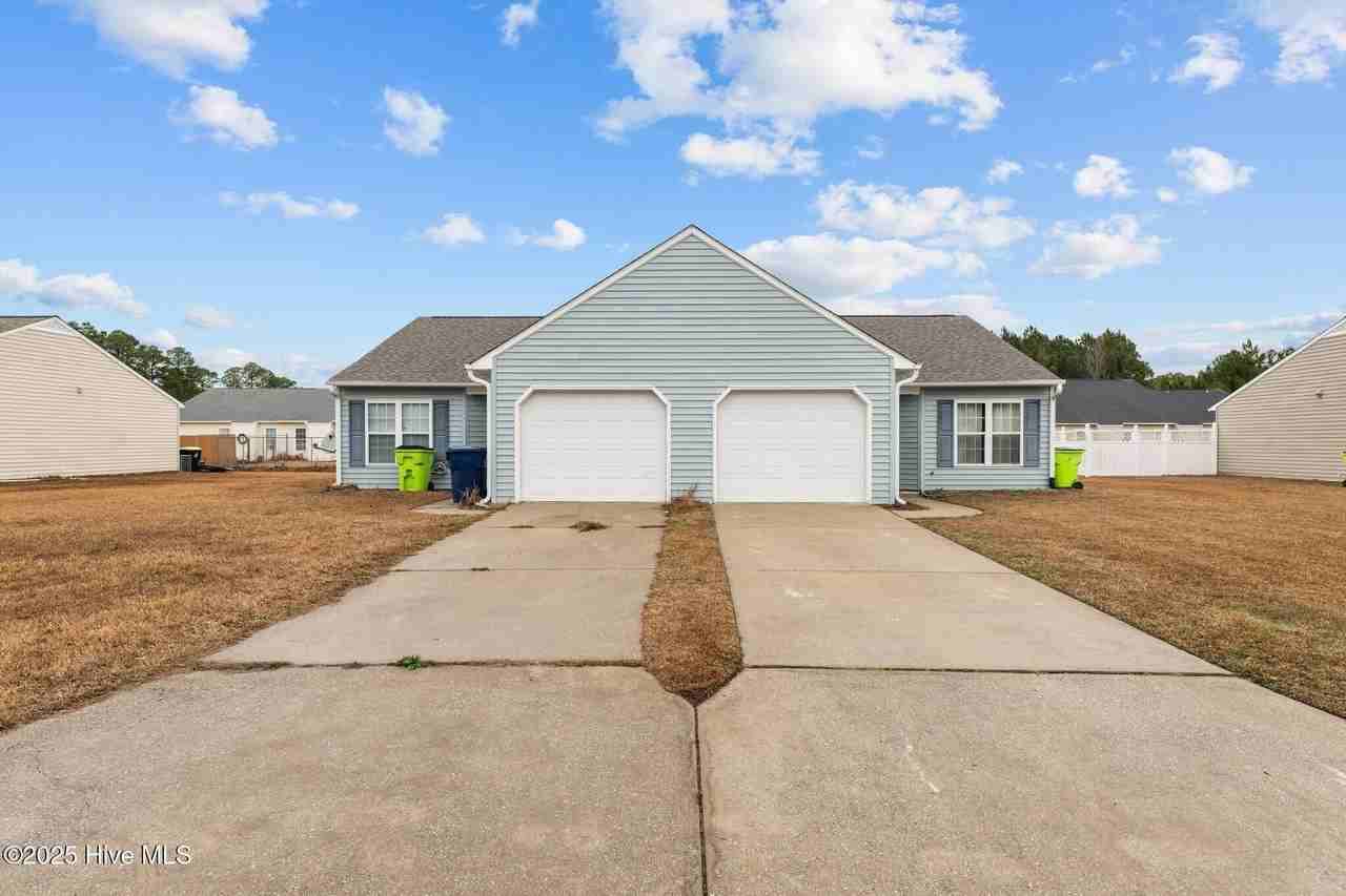 123 Jerrett Ln - Photo 2 of 30