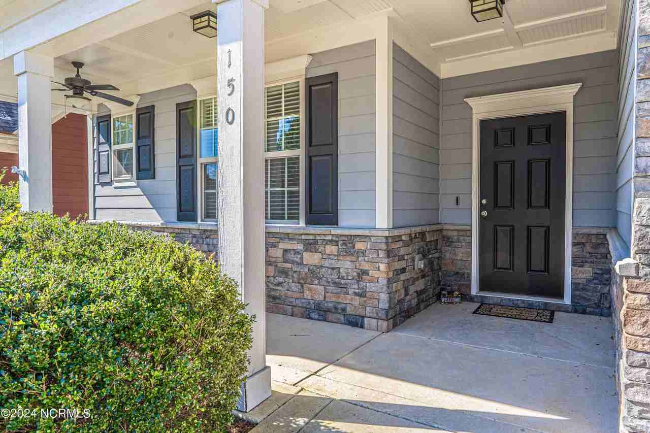 150 Michie Pl - Photo 3 of 33