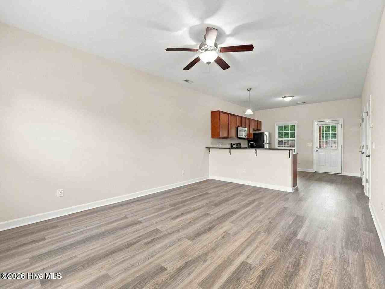 312 Burley Dr #5 - Photo 3 of 37