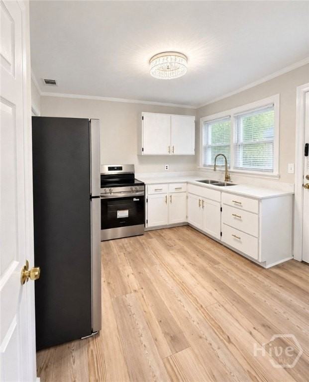 2117 E 58th St - Photo 2 of 16