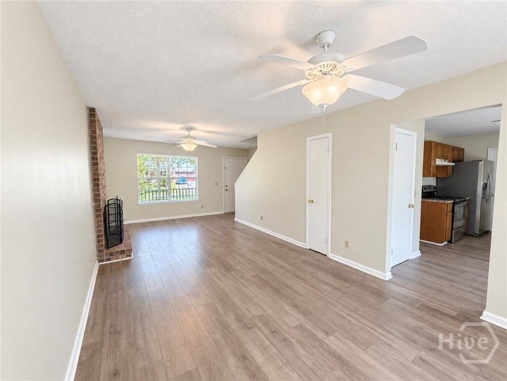 61 Whippoorwill Ln W - Photo 3 of 20