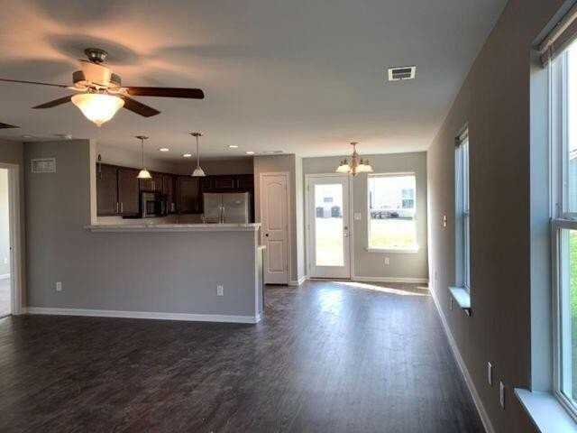 8020 Driftwood Loop - Photo 6 of 21