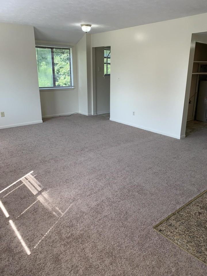 460 Lenney Dr #4 - Photo 5 of 16