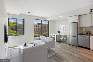 700 Roeder Rd - Photo 1 of 1