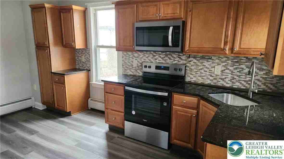 26 E Walnut St - Photo 6 of 24