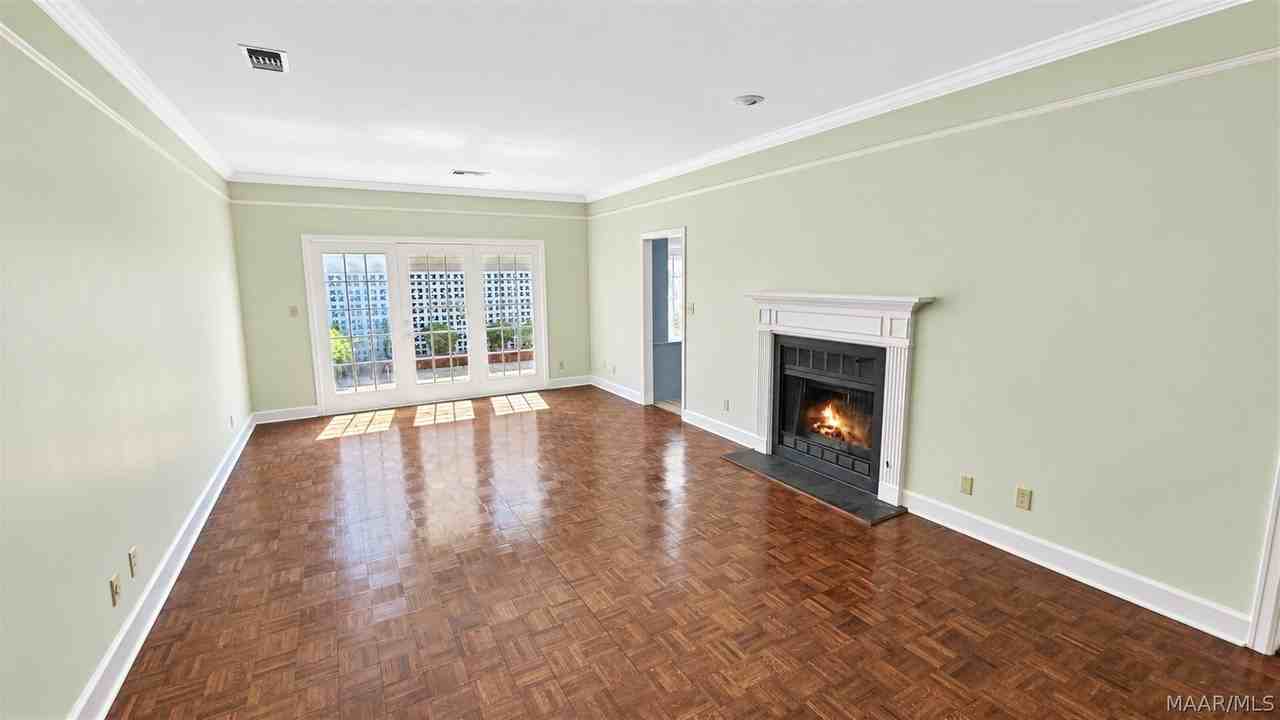 2067 Hazel Hedge Ln - Photo 3 of 19