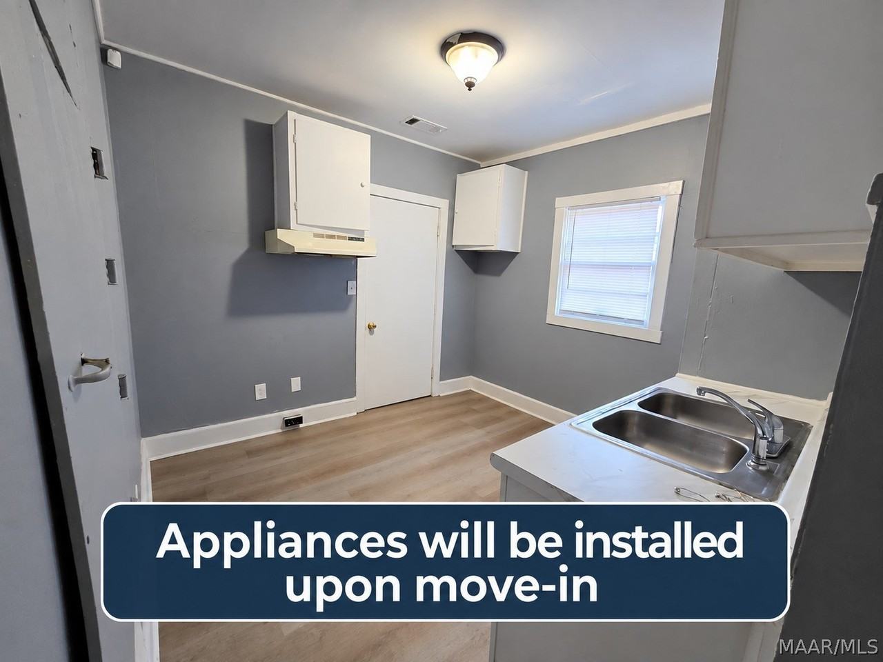 121 Kiwanis St - Photo 4 of 10