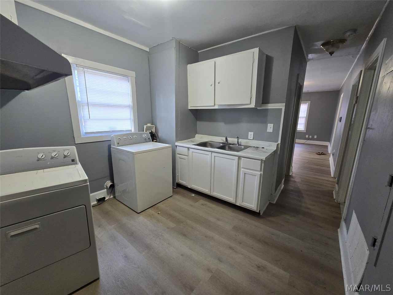 121 Kiwanis St - Photo 5 of 10
