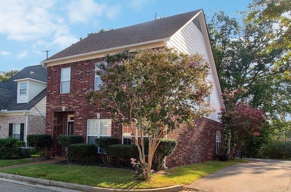 1278 Oak Creek Dr - Photo 2 of 28