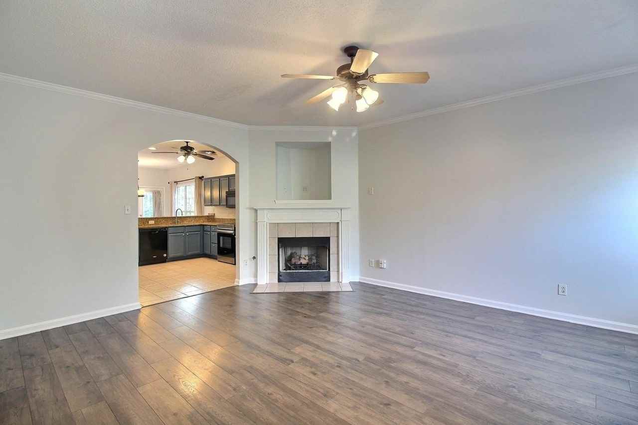 1278 Oak Creek Dr - Photo 7 of 28