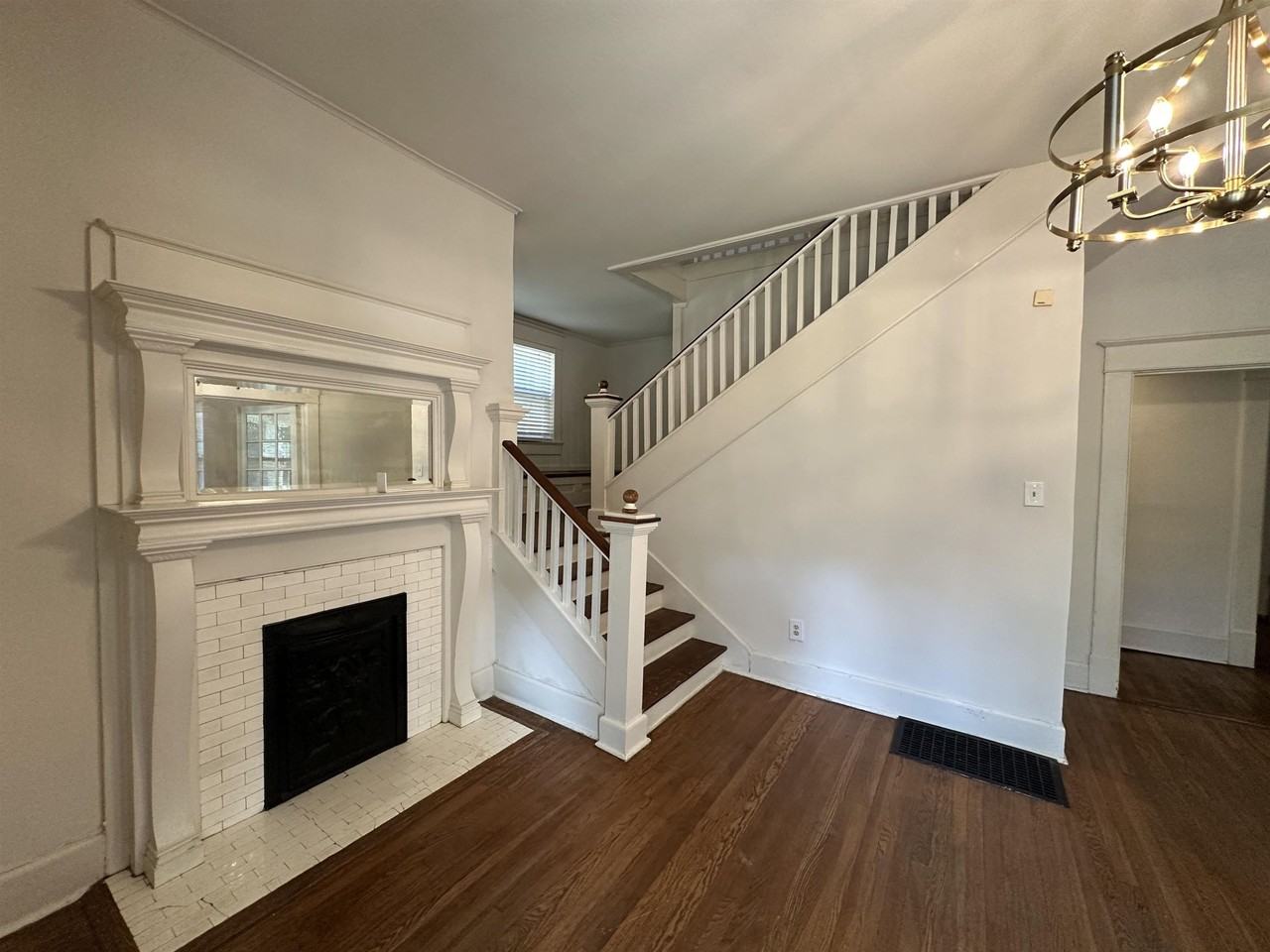 1318 Harbert Ave - Photo 2 of 34