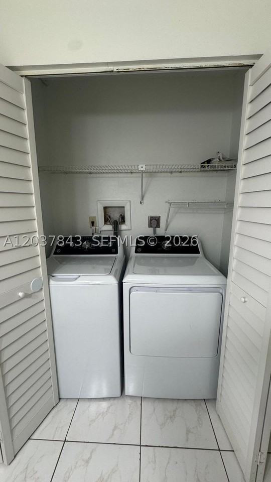 22330 Sw 103rd Ct #0 - Photo 5 of 15