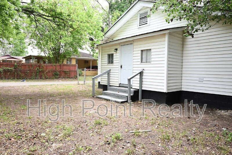 715 13th St N - Photo 3 of 23