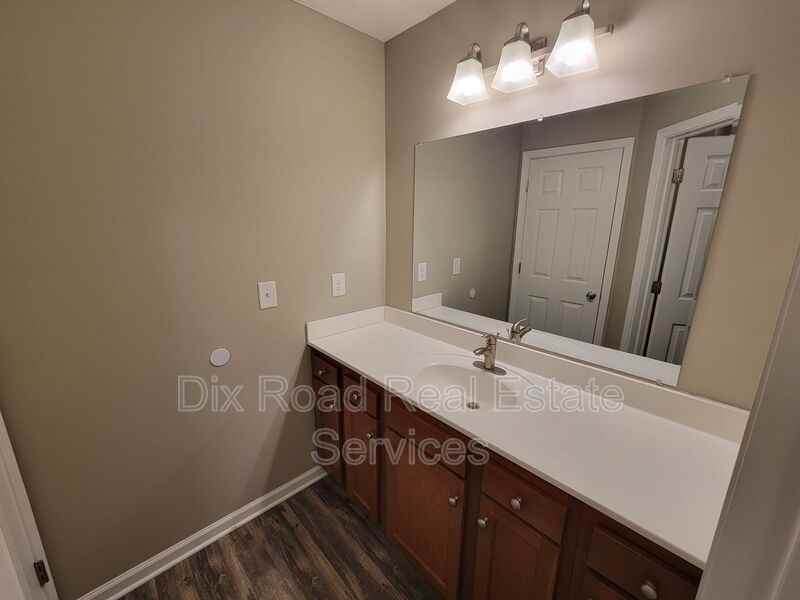 2520 Foxcove Ct - Photo 3 of 21
