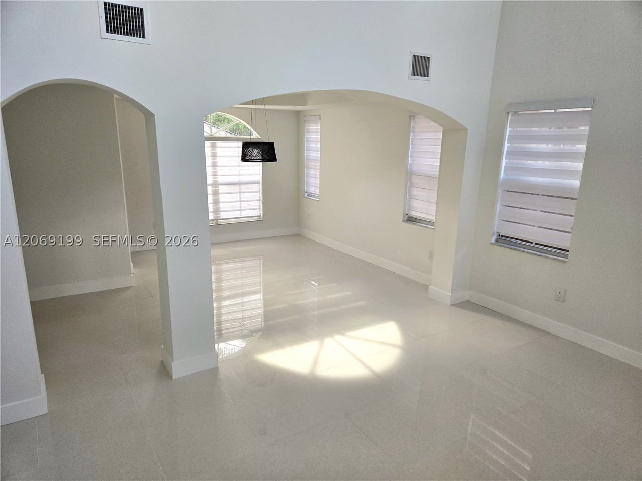 3124 Sw 154th Pl - Photo 4 of 25