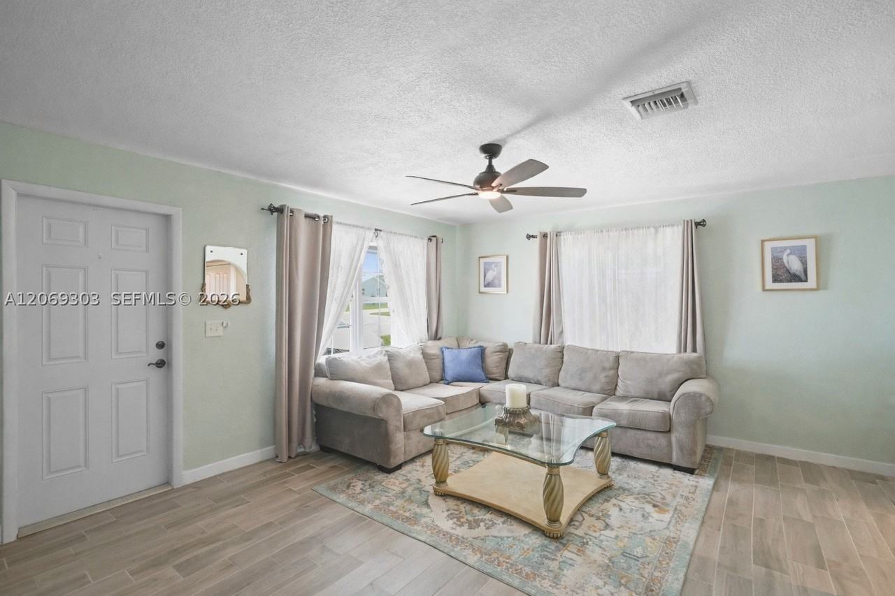 142 Nw 10th Ct - Photo 7 of 33